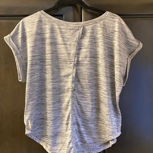 Lolé cap sleeve loose crop boxy tee with keyhole back